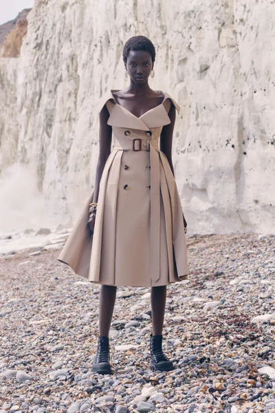 Look 7